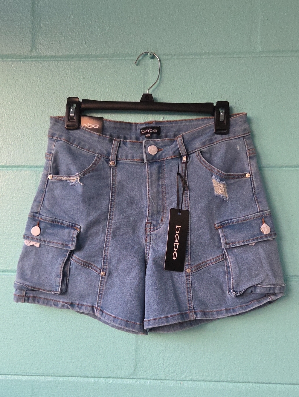 NWT "bebe" The Front Cargo Short Woman's Size 10/30